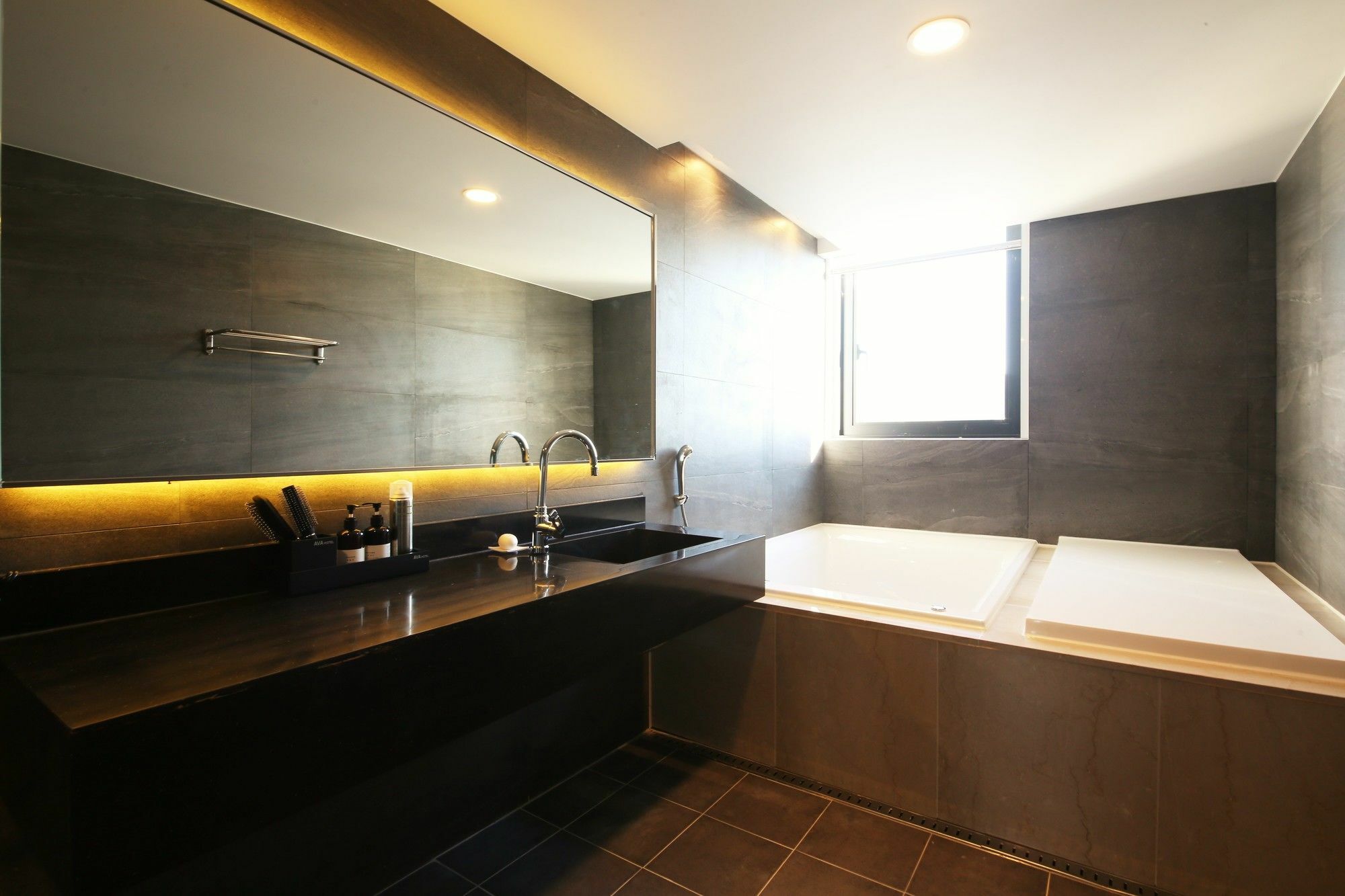 Premium Ava Hotel Busan Buitenkant foto