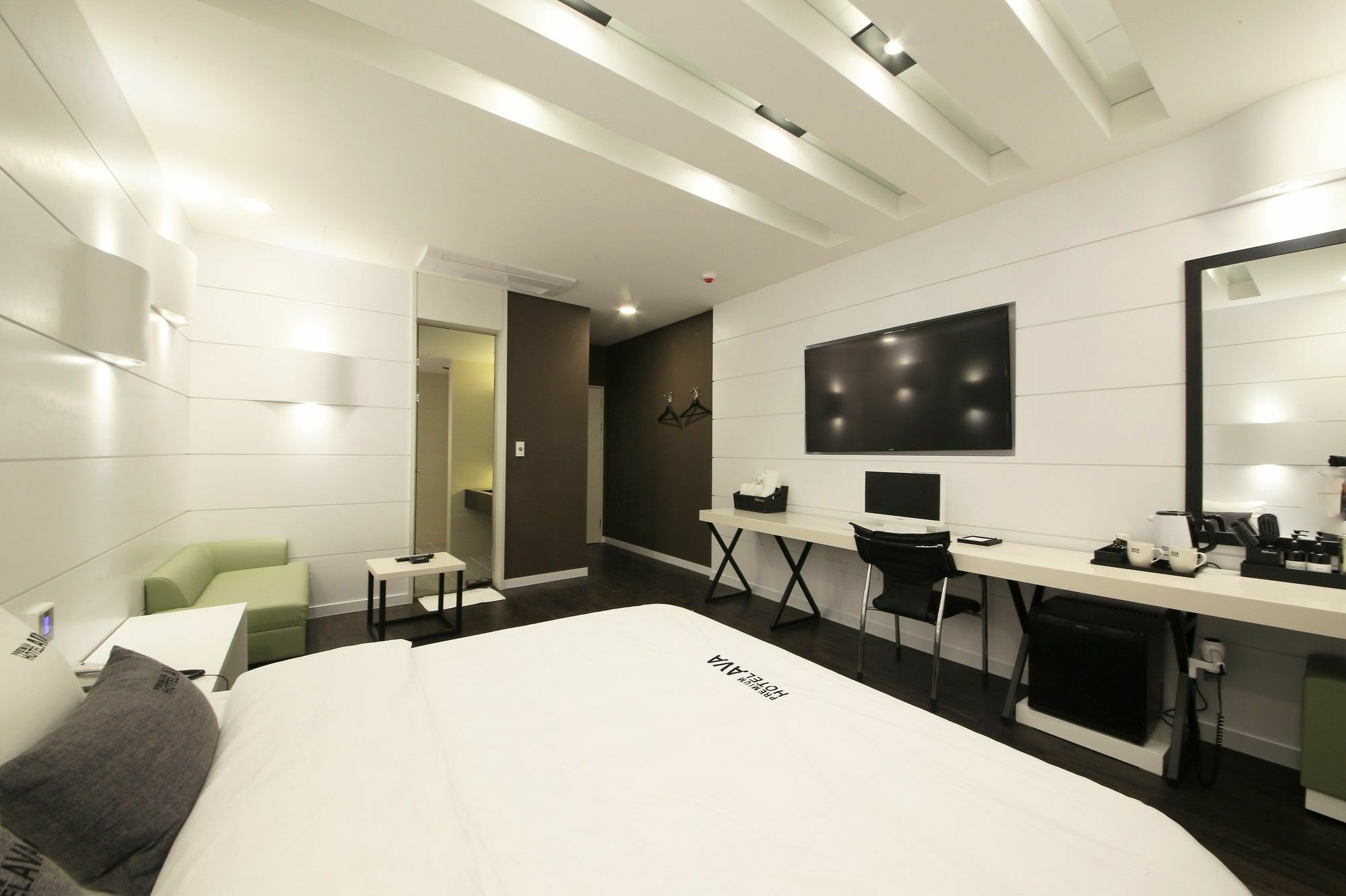 Premium Ava Hotel Busan Buitenkant foto